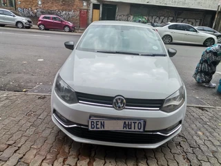 2015 Volkswagen Polo 1.2 TSI Comfortline, White with 81000km available now!