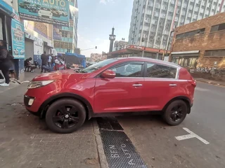 2012 Kia Sportage 2.0, Burgundy with 102000km available now!