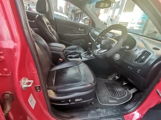 2012 Kia Sportage 2.0, Burgundy with 102000km available now!