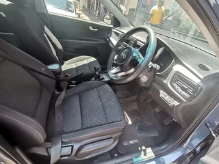2019 Kia Rio 1.2 5-Door, Blue with 58000km available now!