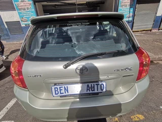 2007 Toyota RunX 140 RT, Gold with 92000km available now!