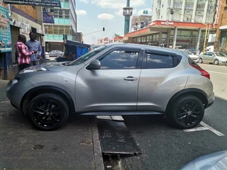 2013 Nissan Juke 1.6 Acenta&#43;, Silver with 87000km available now!