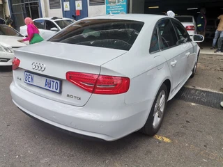 2015 Audi A4 2.0 TDI, White with 95000km available now!