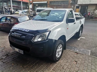 2018 Isuzu D-Max 300 LX 4x4, White with 54000km available now!