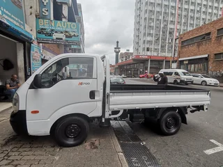 2012 Kia K2700 Dropside Pickup Tilt-cab (Double R/W), White with 88000km available now!