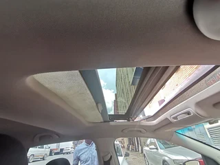 2016 Volkswagen Polo 1.2 TSI Comfortline, Red with 91000km available now!