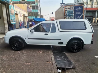 2011 Ford Bantam 1.6i XLT, White with 82000km available now!