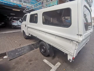 2015 Hyundai H100 Bakkie 2.6D Deck, White with 115000km available now!