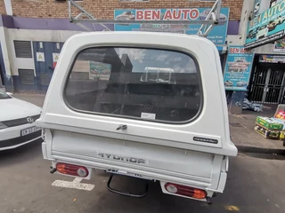 2015 Hyundai H100 Bakkie 2.6D Deck, White with 115000km available now!