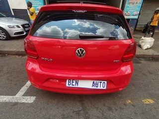 2016 Volkswagen Polo 1.2 TSI Comfortline, Red with 91000km available now!