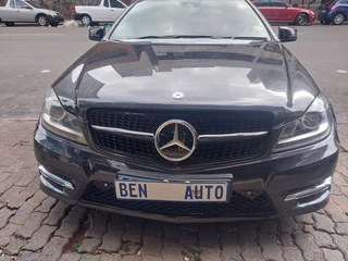 2012 Mercedes-Benz C 350 Avantgarde 7G-Tronic