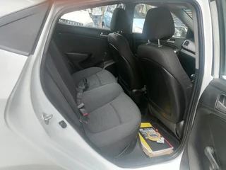 2015 Hyundai Accent 1.6 GLS, White with 75000km available now!