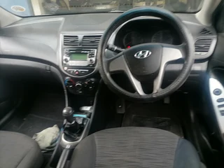 2015 Hyundai Accent 1.6 GLS, White with 75000km available now!