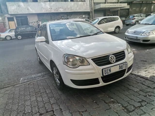 2009 Volkswagen Polo Classic 1.4 Trendline, White with 94000km available now!