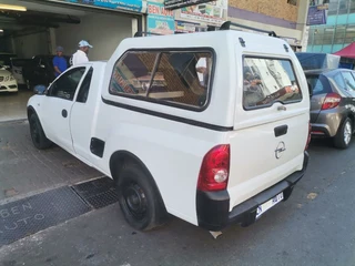 2005 Opel Corsa Utility 1.4, White with 98000km available now!