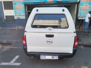 2005 Opel Corsa Utility 1.4, White with 98000km available now!
