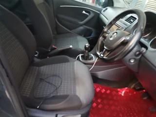 2016 Volkswagen Polo 1.2 TSI Comfortline, Grey with 96000km available now!