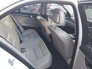 2013 Mercedes-Benz C 200 CGI BlueEFFICIENCY Classic, White with 96000km available now!