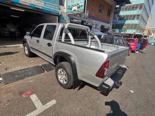 2009 Isuzu KB 250 D-TEQ D/Cab LE, Silver with 96000km available now!