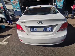 2016 Hyundai Accent 1.6 Glide AT, White with 87000km available now!