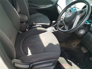 2016 Hyundai Accent 1.6 Glide AT, White with 87000km available now!