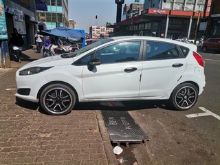 2015 Ford Fiesta 1.4 Ambiente 5-Door, White with 56000km available now!