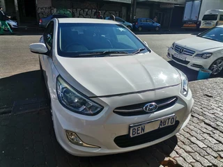 2016 Hyundai Accent 1.6 Glide AT, White with 87000km available now!