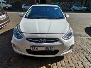 2016 Hyundai Accent 1.6 Glide AT, White with 87000km available now!
