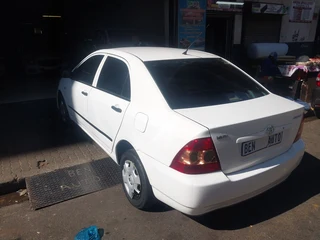 2006 Toyota Corolla 140i, White with 98000km available now!