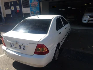 2006 Toyota Corolla 140i, White with 98000km available now!