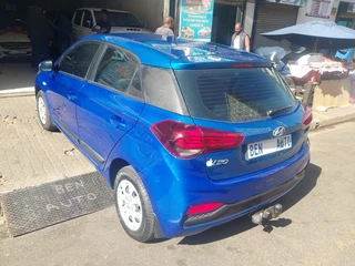2020 Hyundai i20 1.4 Fluid, Blue with 75000km available now!