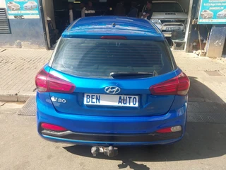 2020 Hyundai i20 1.4 Fluid, Blue with 75000km available now!