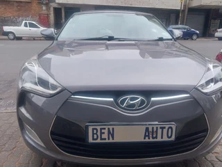 2014 Hyundai Veloster 1.6 GDI Executive AT, Grey with 80000km available now!