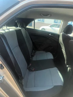 2015 Hyundai i20 1.4 Fluid, Gold with 98000km available now!