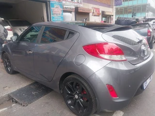 2014 Hyundai Veloster 1.6 GDI Executive AT, Grey with 80000km available now!