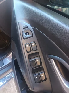 2012 Hyundai ix35 2.0 GL 4x2, Grey with 110000km available now!