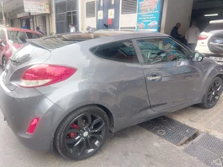 2014 Hyundai Veloster 1.6 GDI Executive AT, Grey with 80000km available now!