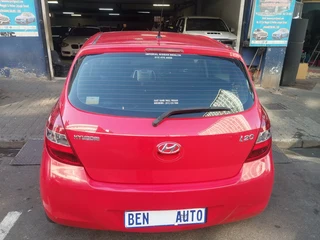 2010 Hyundai i20 1.4 Fluid, Red with 85000km available now!
