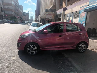 2013 Kia Picanto 1.2 LS, Pink with 104000km available now!