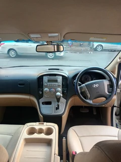 2012 Hyundai H1 2.5 VGTi GL 6-Seater Multicab AT, White with 117000km available now!