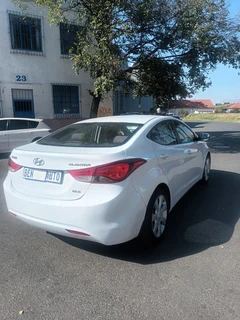 2012 Hyundai Elantra 1.6 GLS AT, White with 103000km available now!