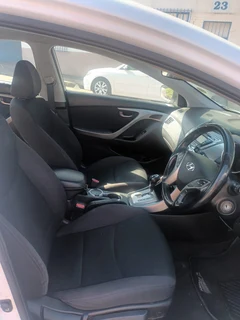 2012 Hyundai Elantra 1.6 GLS AT, White with 103000km available now!