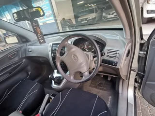 2007 Hyundai Tucson 1.6 TGDI Executive, Gold with 105000km available now!