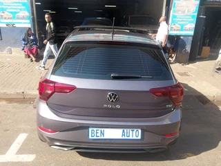 2022 Volkswagen Polo 1.0 Highline, Grey with 22000km available now!