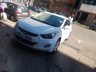 2013 Hyundai Elantra 1.6 Executive, White with 88000km available now!