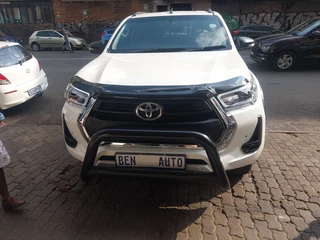 2023 Toyota Hilux 2.4 GD-6 4x4 SRX, White with 21000km available now!