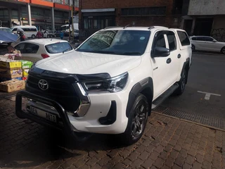 2023 Toyota Hilux 2.4 GD-6 4x4 SRX, White with 21000km available now!