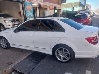 2013 Mercedes-Benz C 180 9G-Tronic