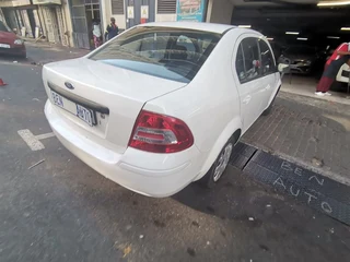 2015 Ford Ikon 1.6 Ambiente, White with 88000km available now!