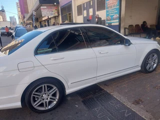 2013 Mercedes-Benz C 180 9G-Tronic